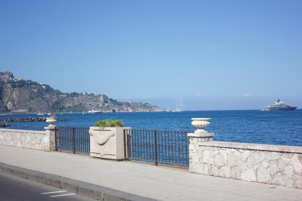 A&G Apartment Naxos-Taormina ジャルディーニ・ナクソス エクステリア 写真